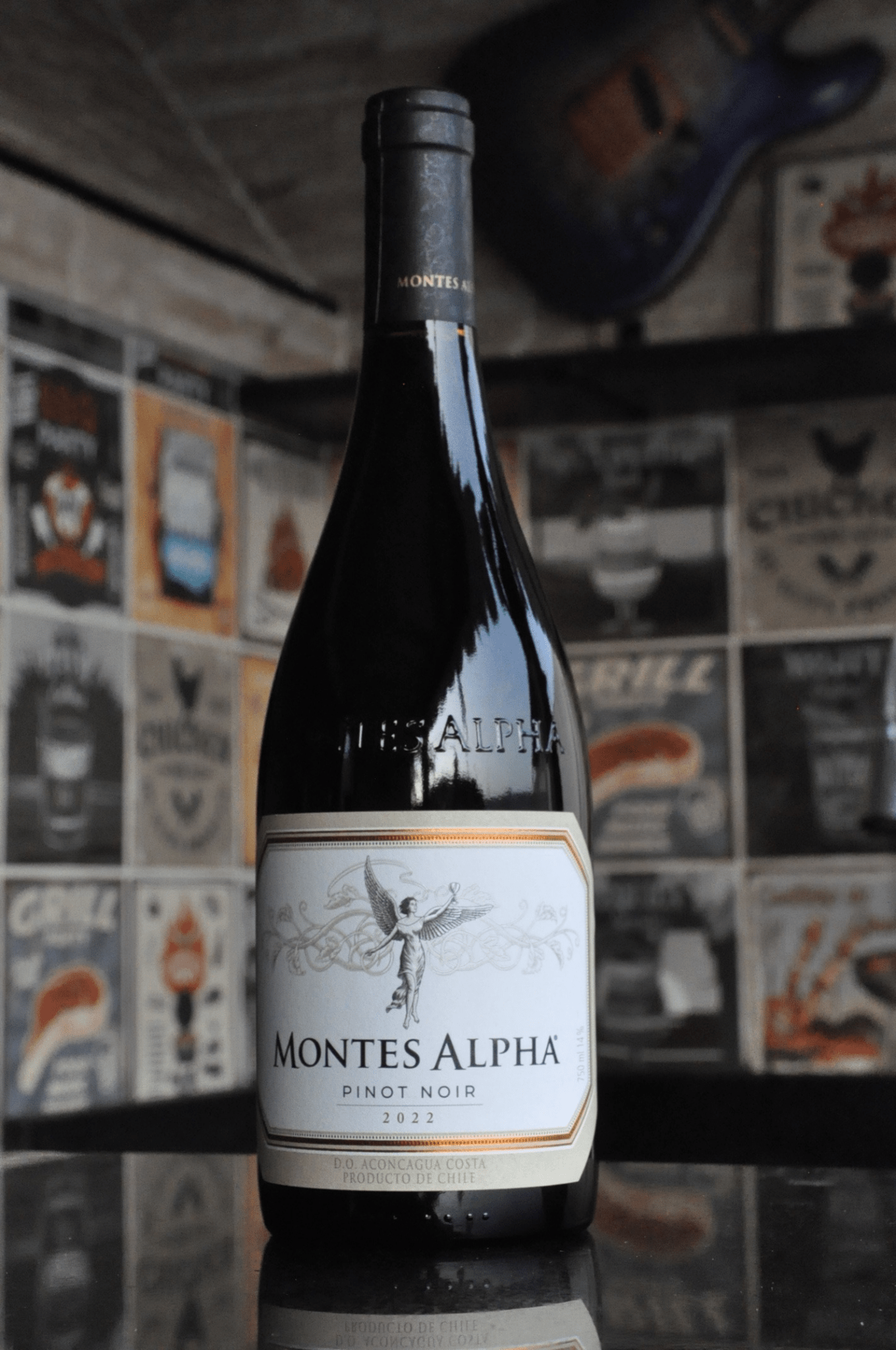 Montes Alpha Pinot Noir 2022 - BebaVino