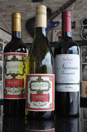 Kit 1 Alamos Malbec + Alamos Chardonnay + Nicasia Malbec